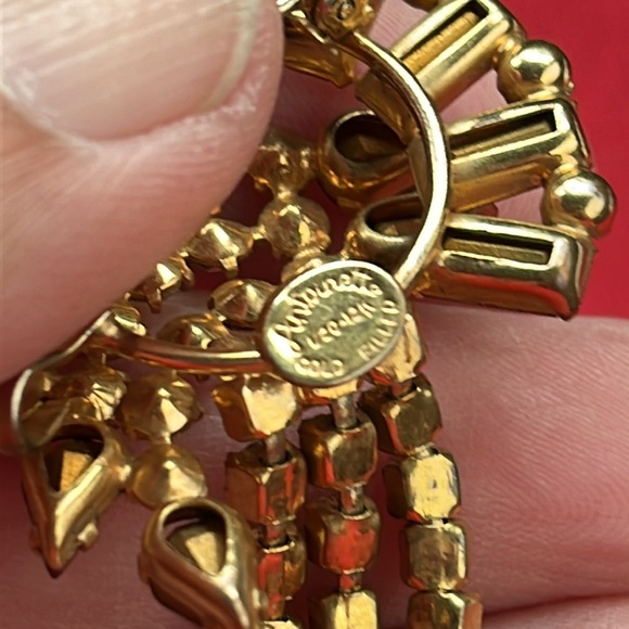 Vintage Antoinette Brooch - Pink Ice - Picture 7 of 8